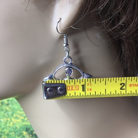 Alien Earrings - Picture 8 of 8